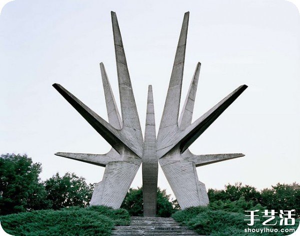 前南斯拉夫：后現(xiàn)代紀(jì)念碑式雕塑作品 -  itrip.net.cn