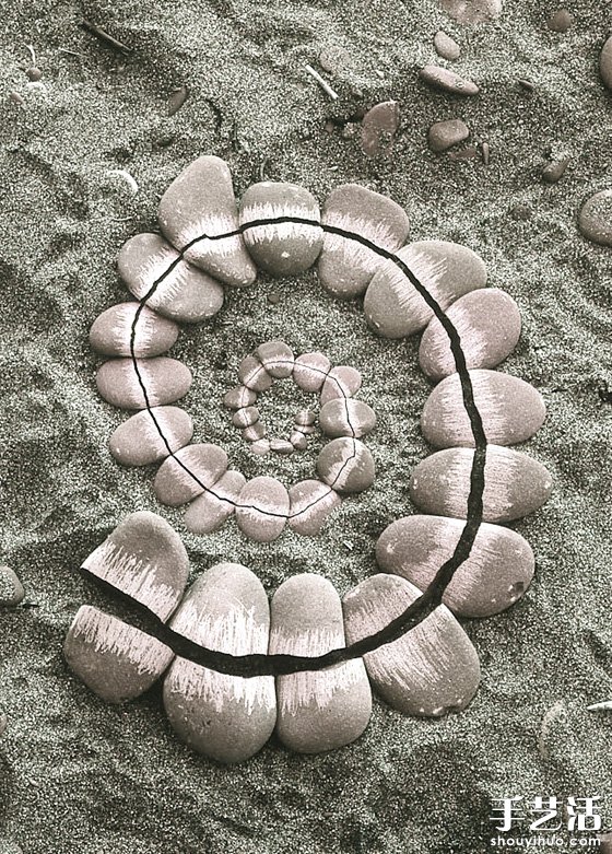 Andy Goldsworthy的大地雕塑藝術(shù)作品 -  itrip.net.cn