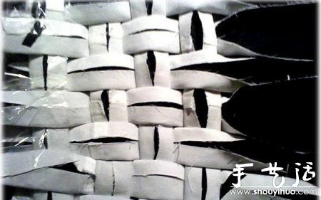 淘汰舊衣物制作漂亮包包的DIY方法 -  itrip.net.cn