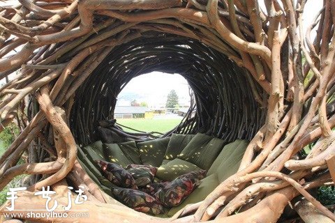樹枝DIY的超大鳥窩 -  itrip.net.cn