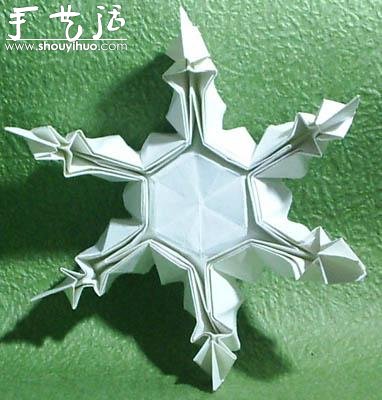 立體雪花折紙教程 -  itrip.net.cn