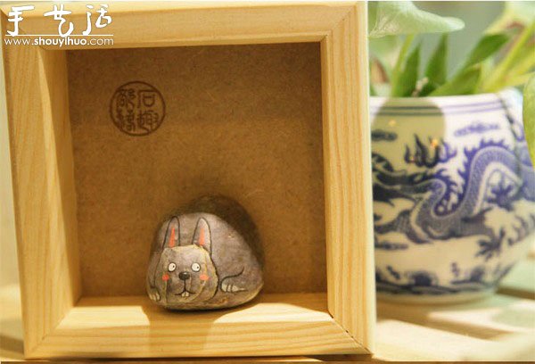 非?？蓯?ài)的小兔子石繪作品欣賞 -  itrip.net.cn