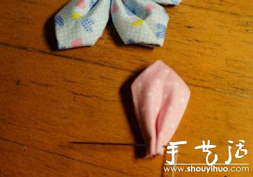 廢舊碎布頭廢物利用制作漂亮花朵 -  itrip.net.cn