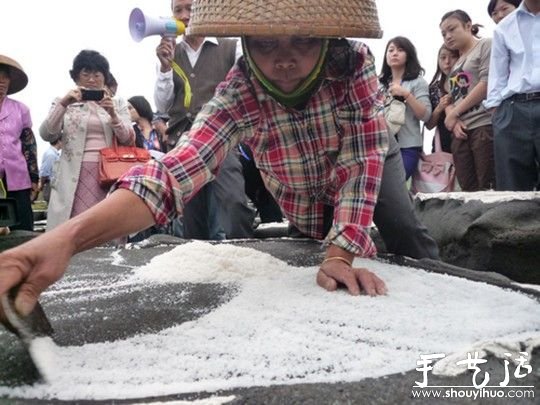 儋州千年古鹽田：純手工制作的“老鹽”咸中帶甜還消火 -  itrip.net.cn