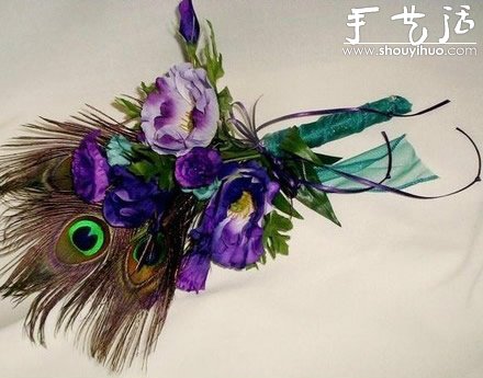 孔雀羽毛手工制作的新郎胸花 -  itrip.net.cn