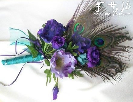 孔雀羽毛手工制作的新郎胸花 -  itrip.net.cn