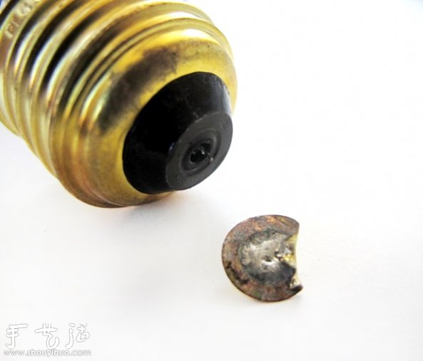燈泡廢物利用DIY時(shí)尚花瓶的教程 -  itrip.net.cn