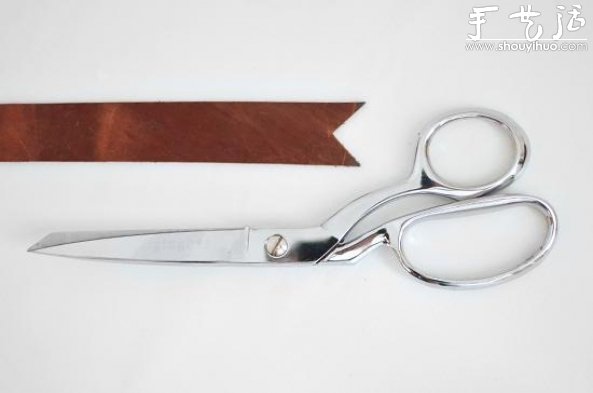 木箱子手工DIY皮革手柄工具箱的教程 -  itrip.net.cn