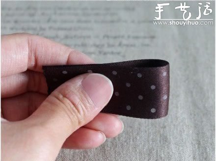 教你如何制作玫瑰花發(fā)繩發(fā)飾 -  itrip.net.cn