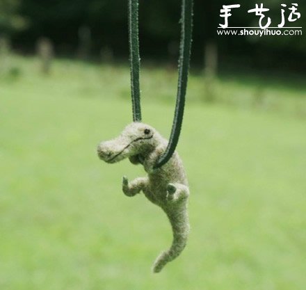 羊毛氈手工制作蕩秋千的小動(dòng)物 -  itrip.net.cn
