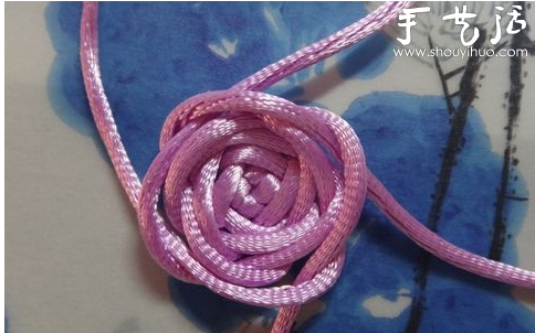 吉祥結(jié)玫瑰花手工制作 -  itrip.net.cn
