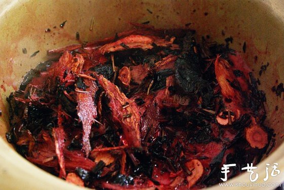 自制驅(qū)蚊藥膏 驅(qū)蚊紫草膏的制作方法 -  itrip.net.cn