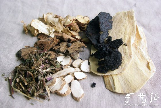 自制驅(qū)蚊藥膏 驅(qū)蚊紫草膏的制作方法 -  itrip.net.cn