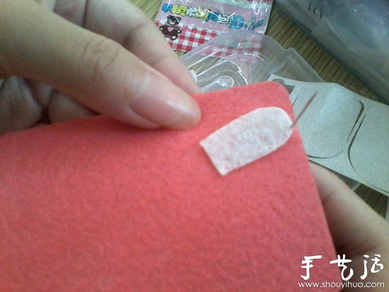 不織布制作兔子圖案卡套的教程 -  itrip.net.cn
