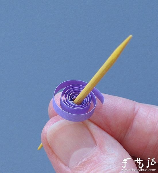 DIY制作立體卷紙花賀卡 -  itrip.net.cn