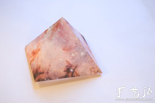 DIY手工制作夢(mèng)幻金字塔燈具 -  itrip.net.cn