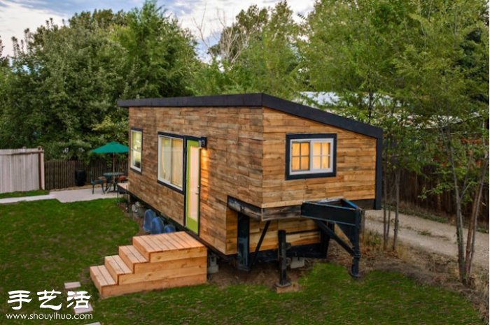 看美國建筑師在平板拖車上筑起的溫馨小屋 -  itrip.net.cn
