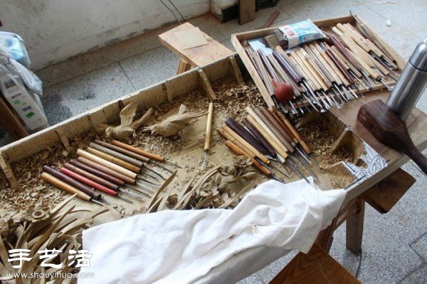 精美絕倫的純手工花卉木雕作品 -  itrip.net.cn
