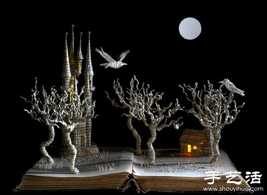 廢舊書本DIY創(chuàng)作驚人紙模作品 -  itrip.net.cn