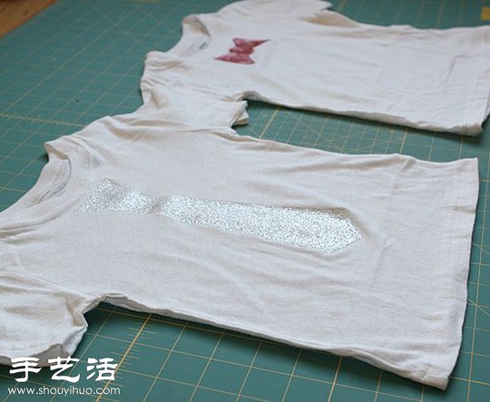 DIY學(xué)生情調(diào)白色情侶T恤 -  itrip.net.cn