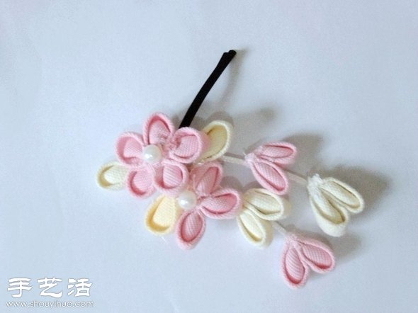 DIY制作小清新花朵發(fā)卡 -  itrip.net.cn
