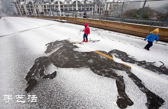 腳踩DIY揚蹄待奔的駿馬 -  itrip.net.cn