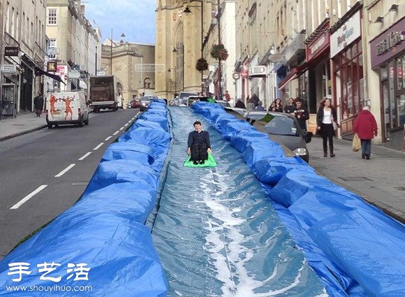 城市街道DIY成滑水道 滑水上下班 -  itrip.net.cn
