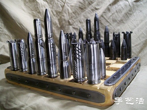 金屬之美：子彈彈殼手工制作國際象棋 -  itrip.net.cn
