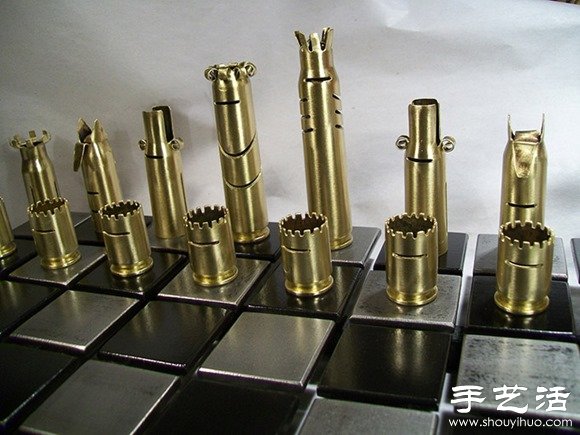 金屬之美：子彈彈殼手工制作國際象棋 -  itrip.net.cn