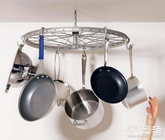 廢棄自行車變廢為寶手工DIY家居用品 -  itrip.net.cn