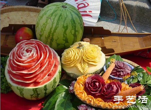 精美絕倫的的牡丹花西瓜雕刻 -  itrip.net.cn