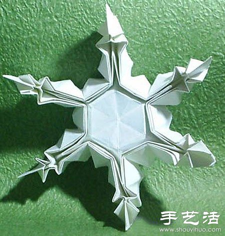 立體雪花折紙教程 折雪花的方法 -  itrip.net.cn