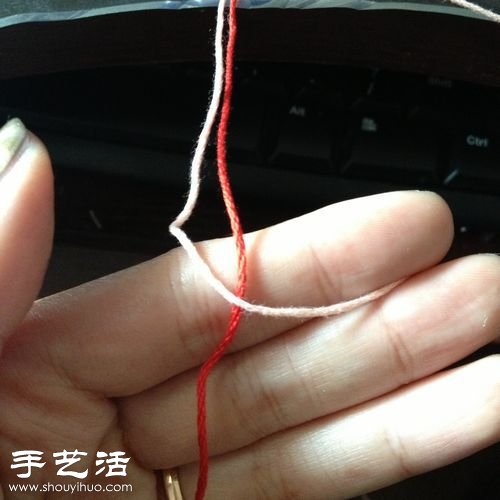 超詳細(xì)兩根繩手鏈的編法 -  itrip.net.cn