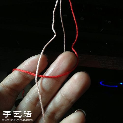 超詳細(xì)兩根繩手鏈的編法 -  itrip.net.cn