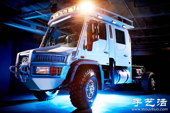 舊卡車DIY超級房車攜女兒環(huán)游世界 -  itrip.net.cn
