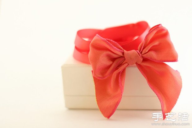 蝴蝶結(jié)絲帶手環(huán)手工制作教程 -  itrip.net.cn