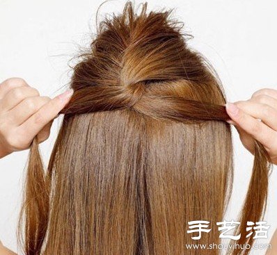簡(jiǎn)單時(shí)尚的編發(fā)DIY教程 -  itrip.net.cn