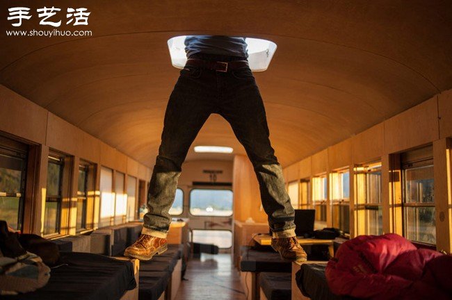 舊公共汽車DIY改裝超大房車  -  itrip.net.cn