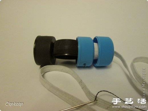 塑料瓶蓋變廢為寶手工制作機(jī)械戰(zhàn)警玩具 -  itrip.net.cn
