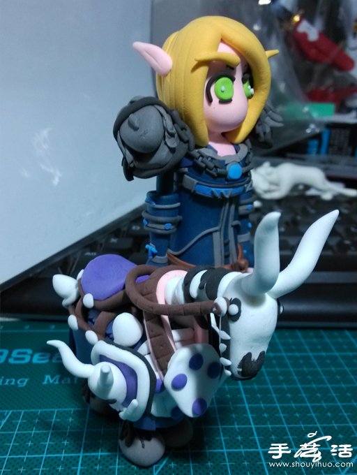 魔獸世界玩家軟陶DIY——血精靈牧師和DK馬 -  itrip.net.cn