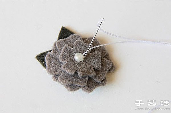 毛氈布+珍珠 手工制作漂亮裝飾花朵/發(fā)夾 -  itrip.net.cn