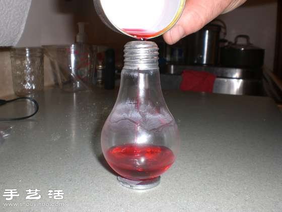 白熾燈泡廢物利用DIY制作浪漫小油燈 -  itrip.net.cn