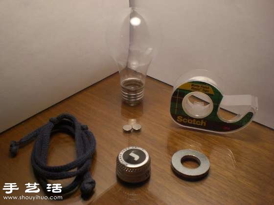 白熾燈泡廢物利用DIY制作浪漫小油燈 -  itrip.net.cn
