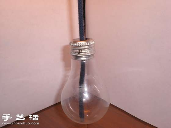 白熾燈泡廢物利用DIY制作浪漫小油燈 -  itrip.net.cn