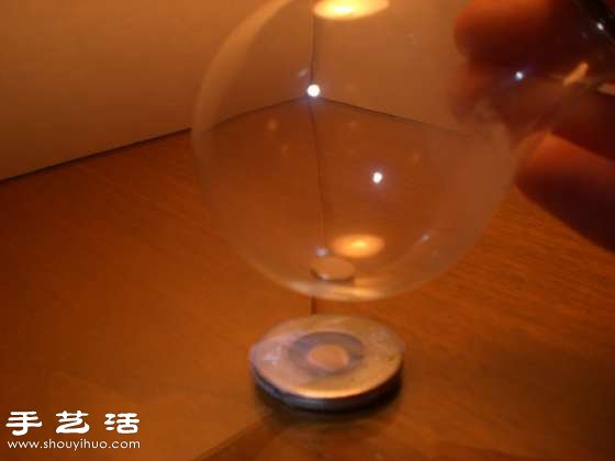 白熾燈泡廢物利用DIY制作浪漫小油燈 -  itrip.net.cn