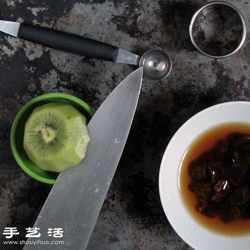 DIY讓人毛骨悚然的萬圣節(jié)“眼球”甜點 -  itrip.net.cn