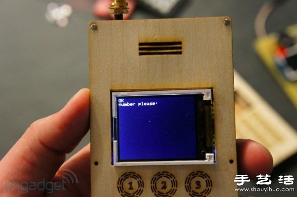 可以自己動手DIY的個性手機套件 -  itrip.net.cn