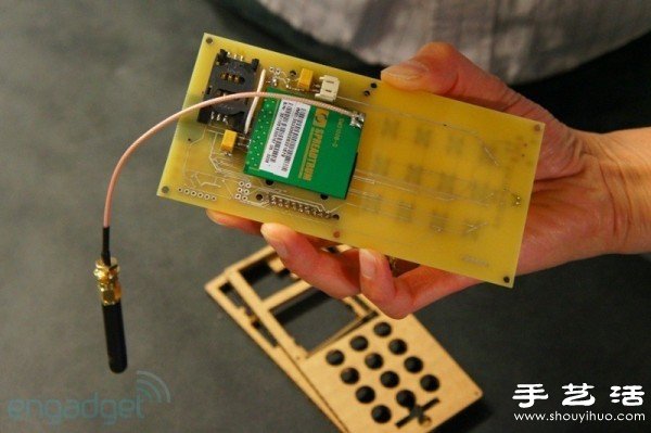 可以自己動手DIY的個性手機套件 -  itrip.net.cn