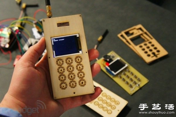可以自己動手DIY的個性手機套件 -  itrip.net.cn