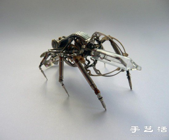 手表零部件+舊燈泡 牛人DIY機械昆蟲軍團 -  itrip.net.cn